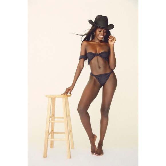 Frankies Bikinis Monica Knotted Bikini Top in Black Size MEDIUM - Picture 6 of 6